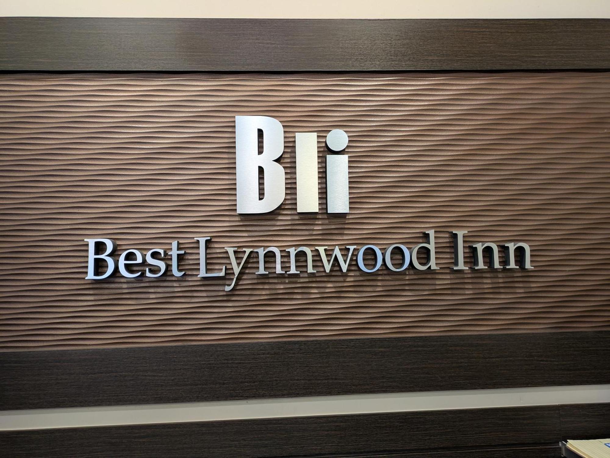 Best Lynnwood Inn Exterior foto